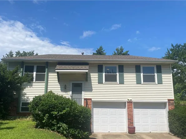 13020 S Sycamore St, Olathe, KS 66062