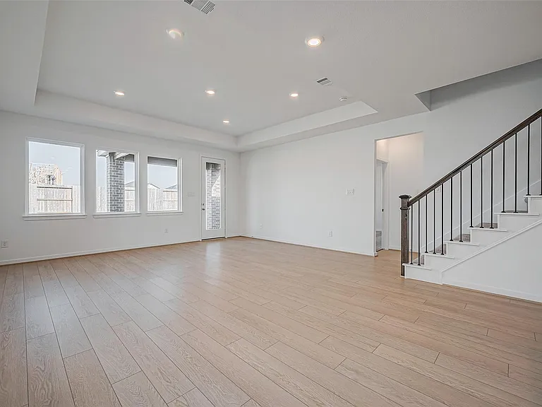 1127 Sugar Dr — Photo 15