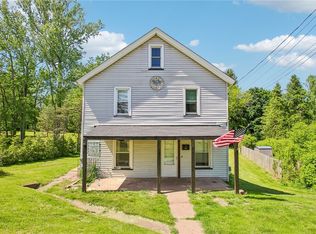54 East Ave, Holley, NY 14470