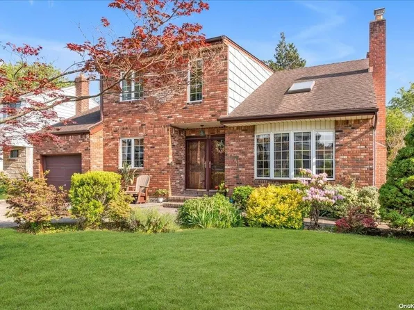 58 Joseph Street, New Hyde Park, NY 11040