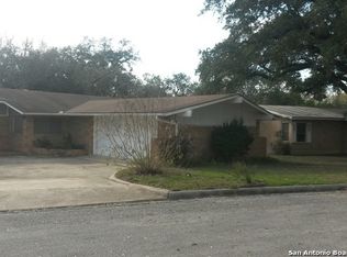 950 S Pecan Ave, Luling, TX 78648