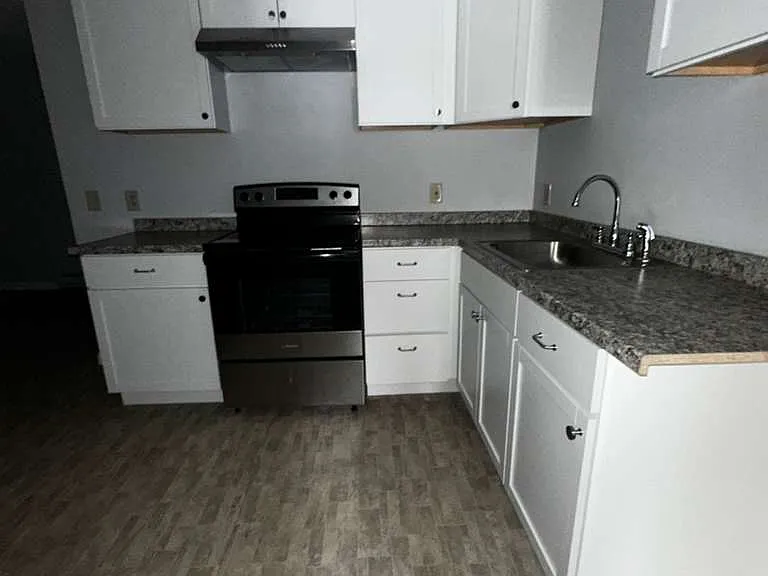 24 North St #1B — Photo 13