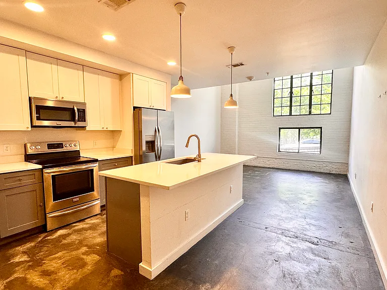 620 Opelousas Ave #103 — Photo 3