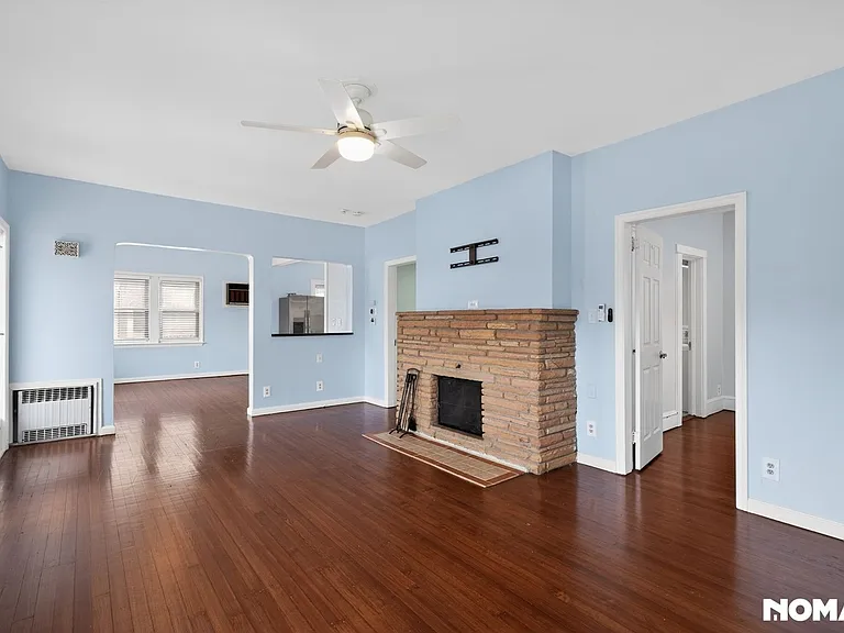 189 Lafayette Ave — Photo 10