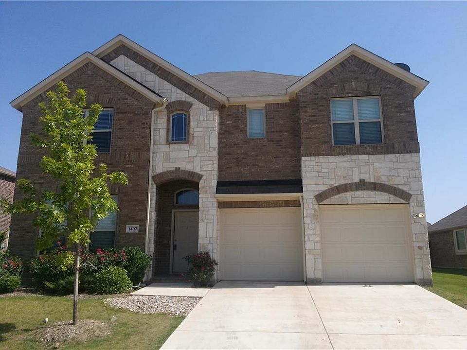 1st image of 1407 Red Dr