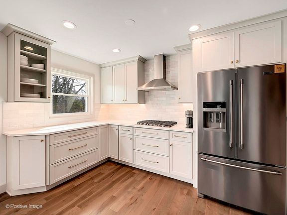 STAINLESS REFRIGERATOR, COOK TOP, HOOD