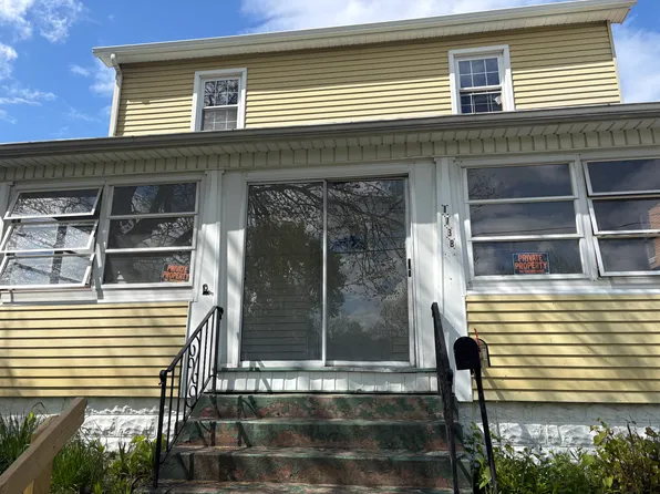1738 Hartzell Ave, Youngstown, OH 44509