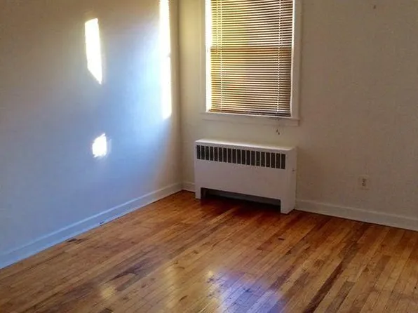 1404 Berry St, Baltimore, MD 21211