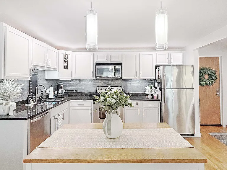46 Lafayette Ave #503 — Photo 11