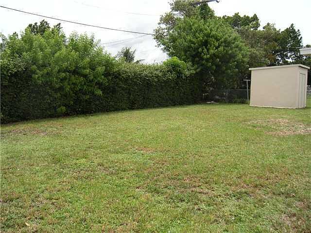 1st image of 1930 NW 190th Ter