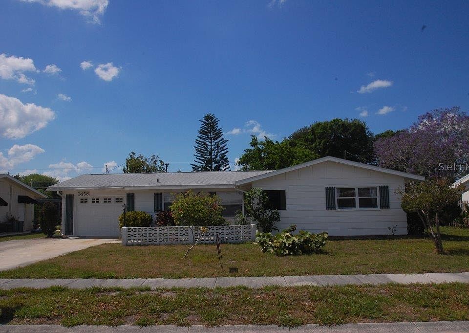 1st image of 2458 Breakwater Cir