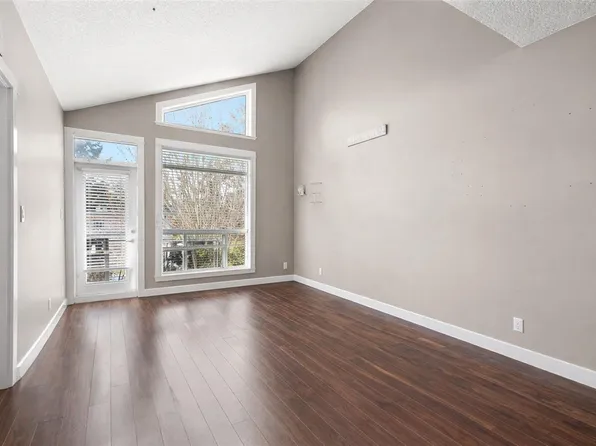 938 Dunford Ave #305, Langford, BC V9B 0M2