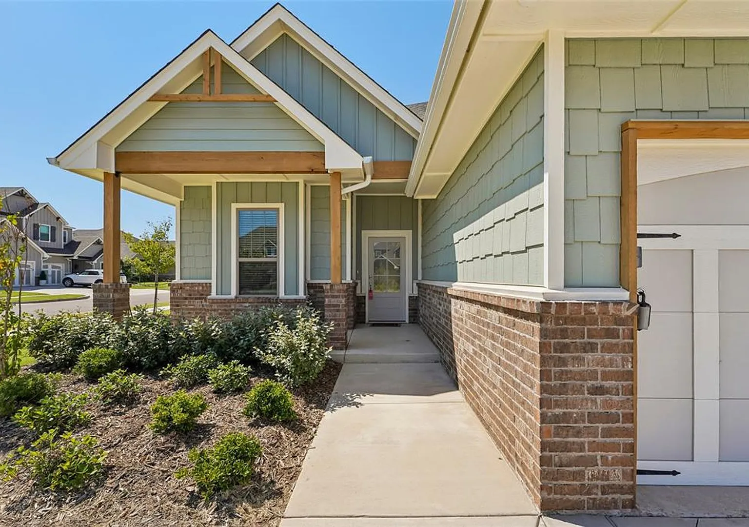 Brand New 4 Bedroom 3 Bathroom Home In Piedmont Schools With Storm Shelter And Neighborhood Pool ... — Photo 3