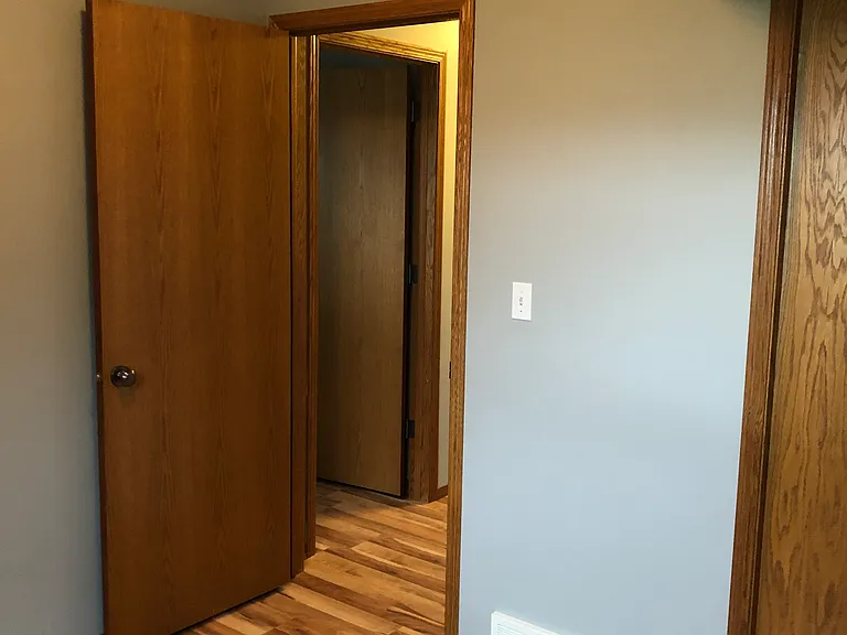 233 Kendrew Dr — Photo 14