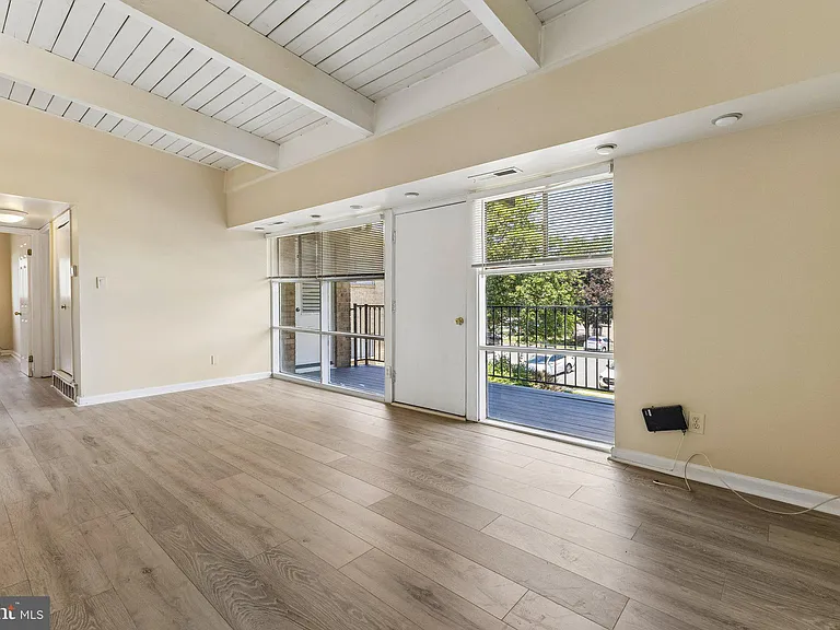 4901 Americana Dr #204 — Photo 11