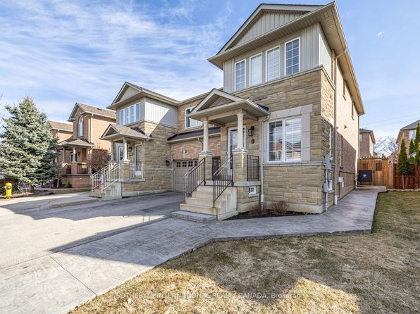 9 Giovanni Way, Vaughan, ON L4H 1R7