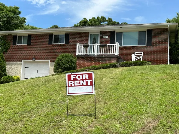 1309 Koblan Dr, Hixson, TN 37343