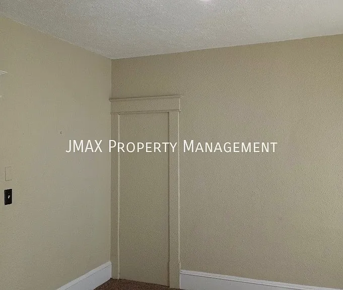 621 Elm Ave SE #2 — Photo 11