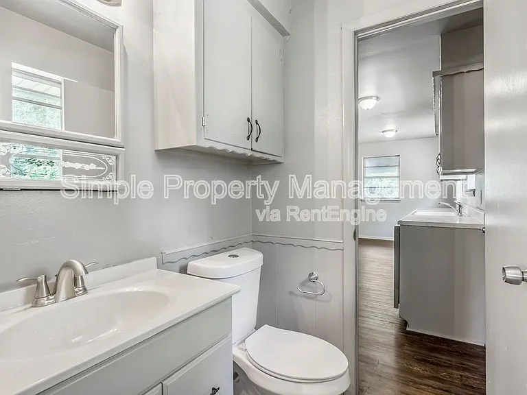3221 Beechwood Dr — Photo 9