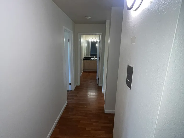 300 Vernon St #22 — Photo 18