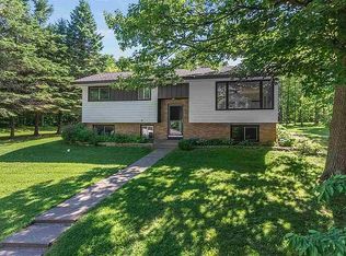 5554 Maple Hill Rd, Duluth, MN 55810