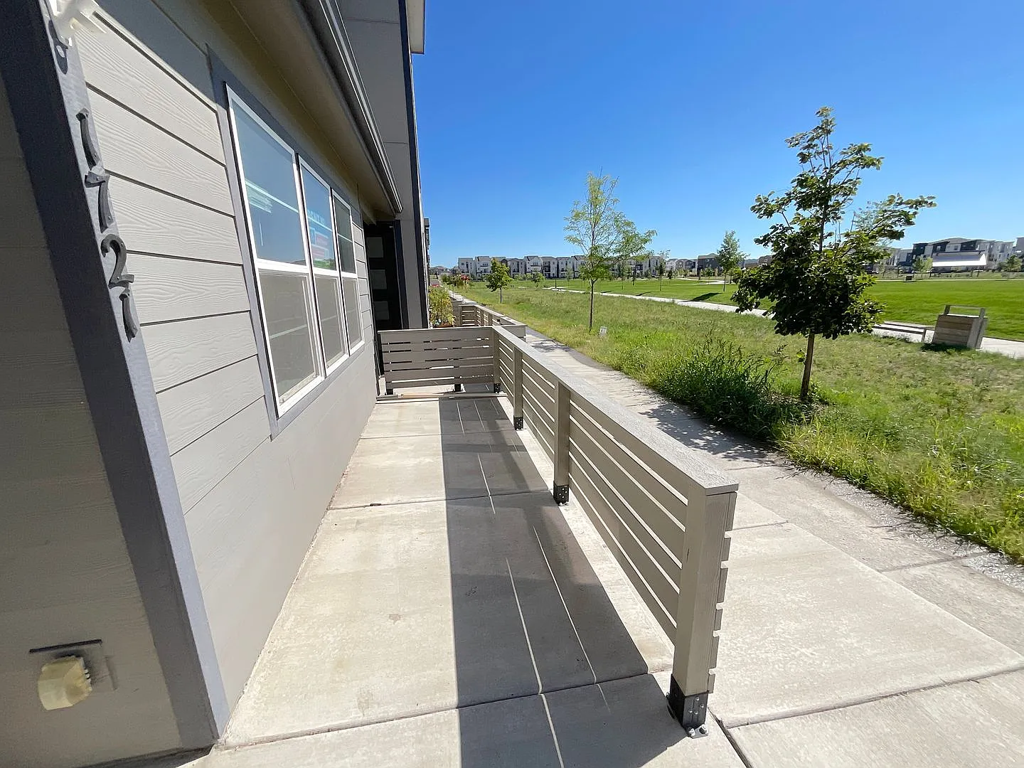 3 Bedroom Townhome Available Near Voyager Pkwy & Interquest Pkwy! — Photo 4