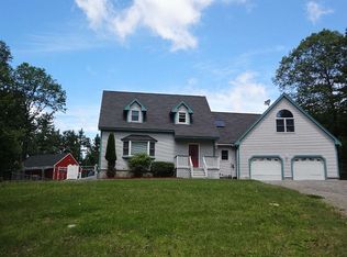 29 Brown Ridge Rd, Weare, NH 03281