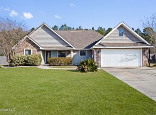 21392 E Edgewood Dr, Saucier, MS 39574