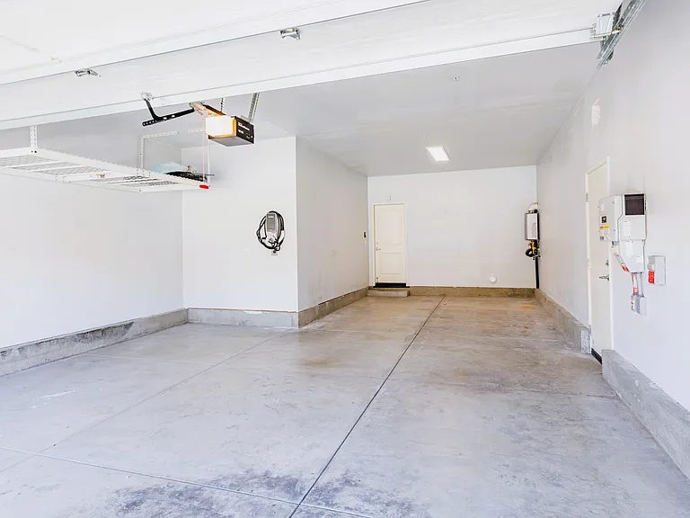 19122 Graham Ln — Photo 12