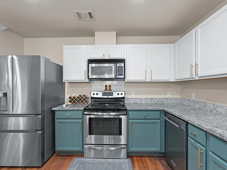 1509 Shady Creek Trl — Photo 12