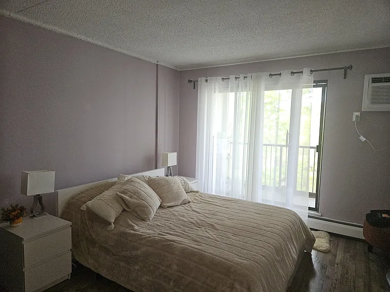 10511 Cedar Lake Rd — Photo 15