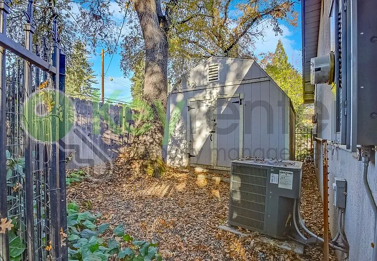 6612 Stanley Ave — Photo 33
