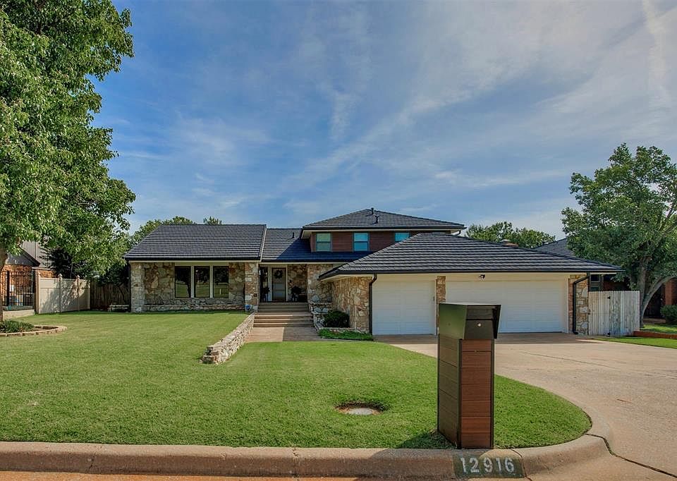1st image of 12916 Saint Andrews Dr