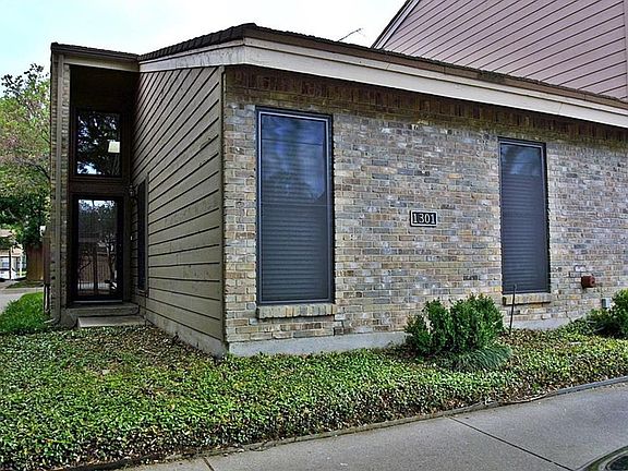 2nd image of 2200 W Park Blvd APT 1301