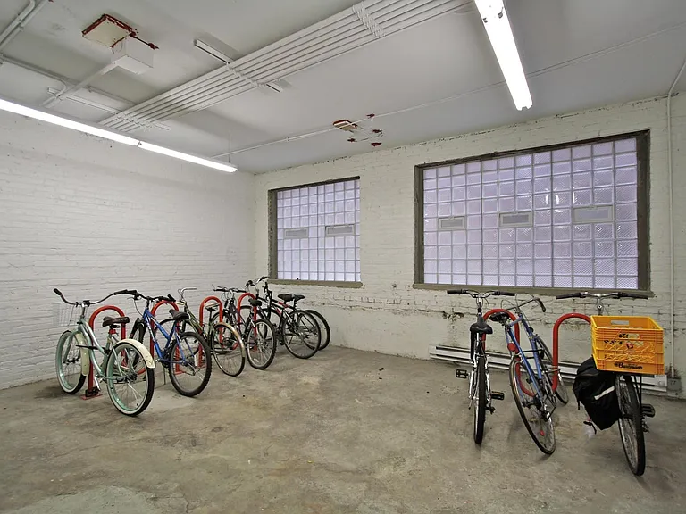 Drexel Grand — Photo 8