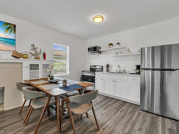 5th image of 2993 SW 16th Ter