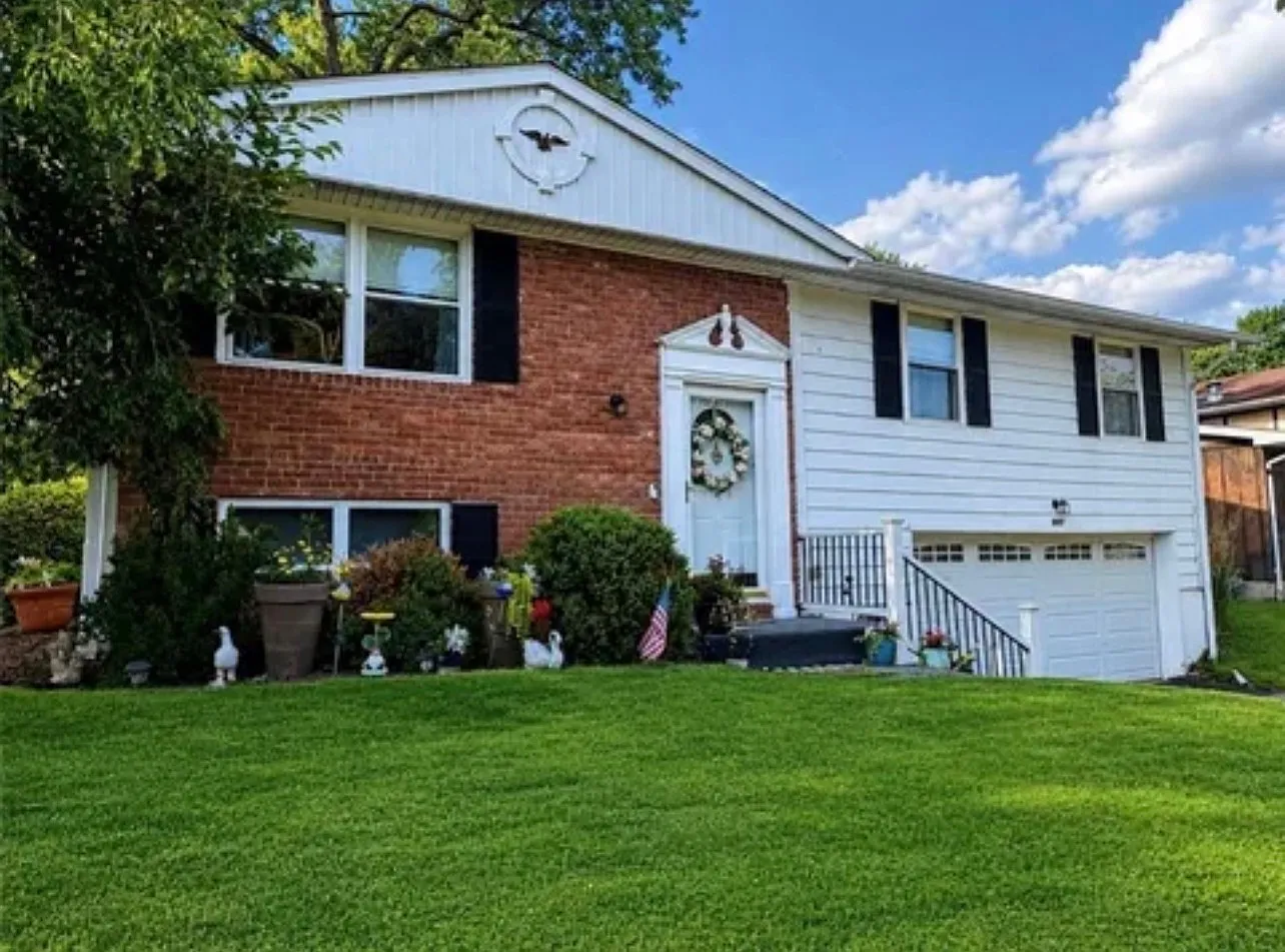 3 bed, 1134 sqft, $1,700 — Photo 1