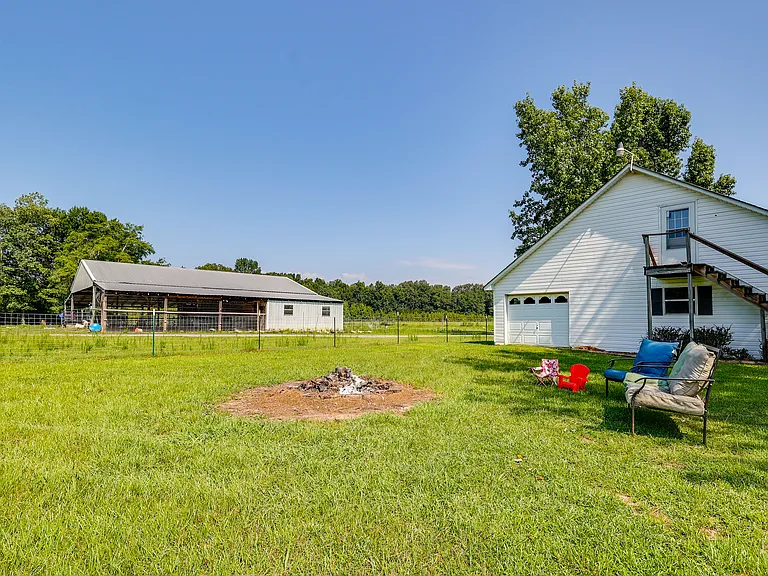 721 Duncan Rd — Photo 30