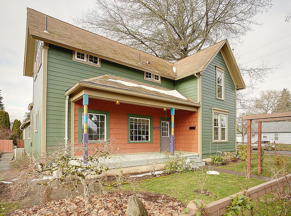 1st image of 607 SE 8th Ave