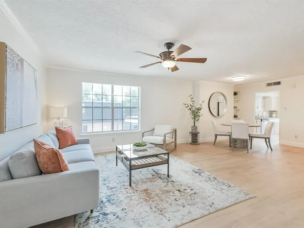 9003 Gaylord Dr APT 11, Houston, TX 77024