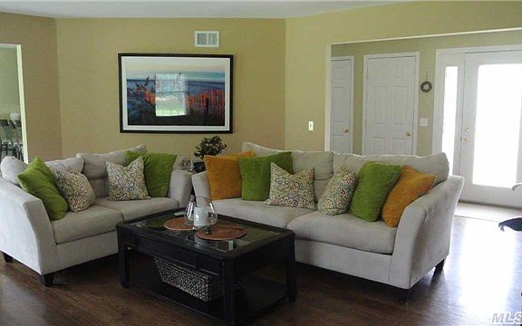 4th image of 12 Danamarie Ln