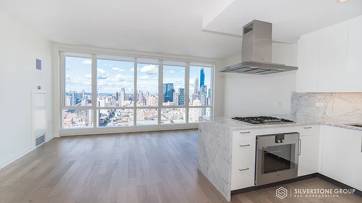 Rented by Silverstone Group USA Corp. | media 36