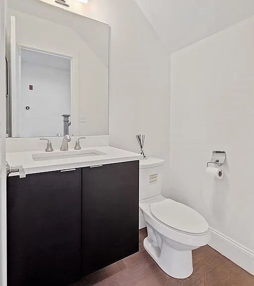 39 Elmwood St #3 — Photo 13