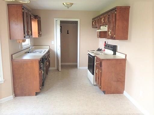 3rd image of 3863 Marla Cir