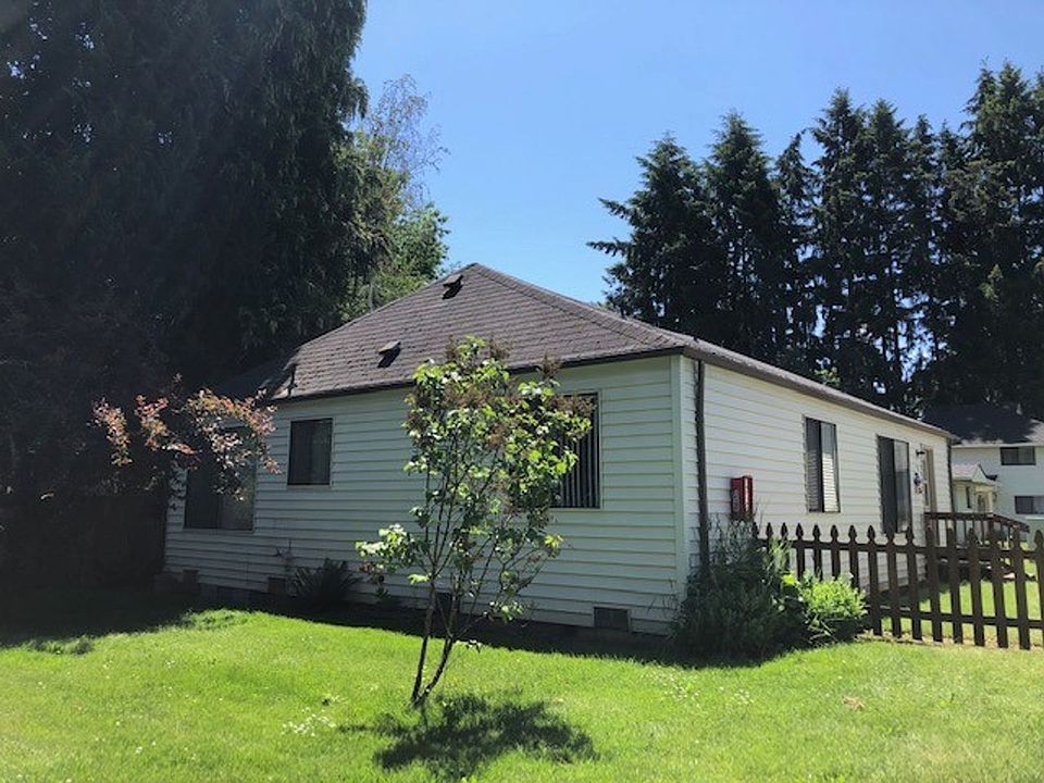 1st image of 1655 Douglas St #723