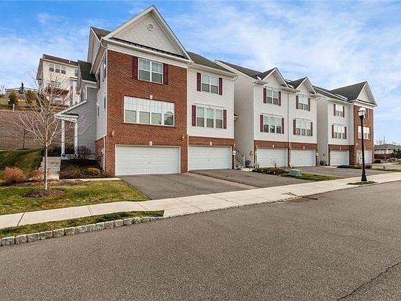 2nd image of 802 Balsam Dr