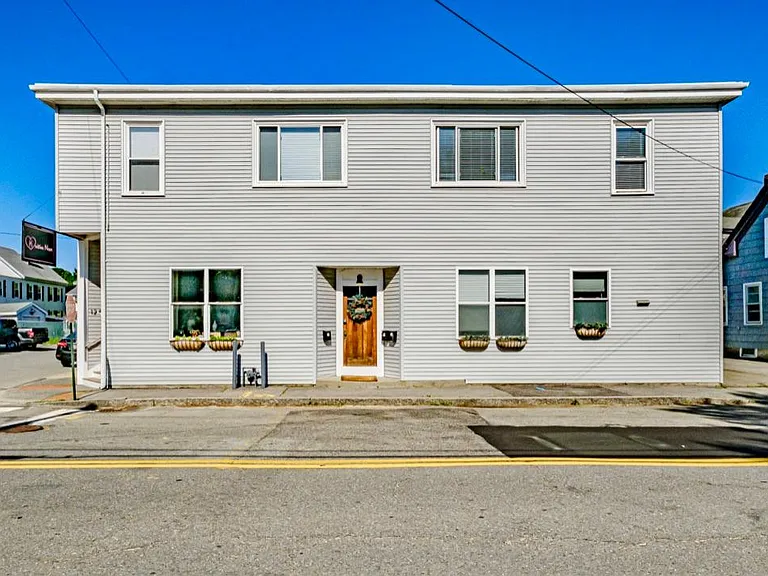 128 Sawyer St — Photo 7