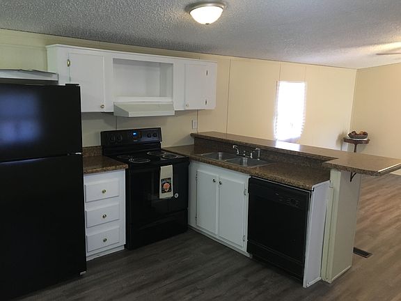 Kitchen w/new countertops