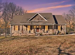 307 Ledgeview Dr, Shelbyville, TN 37160