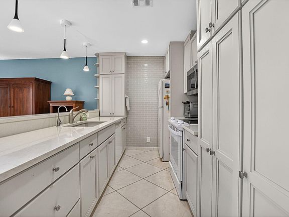2nd image of 6271 Riverwalk Lane #4